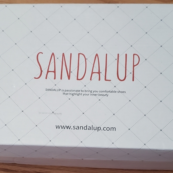 Sandalup suede sandals NIB - Picture 3 of 5